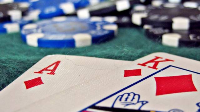 Wie das Kartenzählen beim Blackjack Ihnen hilft, das Casino zu schlagen