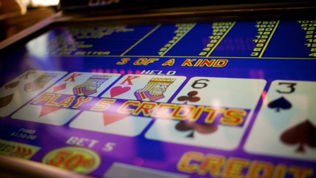 Wie man mit Video Poker Geld verdient